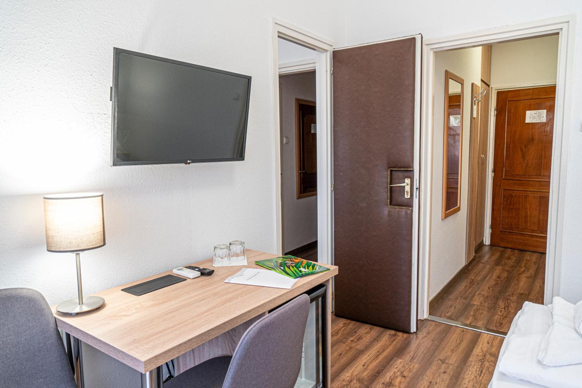 Ozoon Hotel Nyíregyháza Zewnętrze zdjęcie